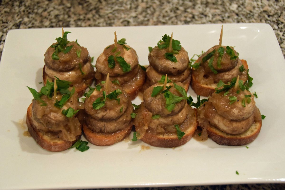 NYFoodJournal's tweet photo. Delicious mushroom #pintxos - make these as #Thanksgiving appetizers, or, really, whenever! https://t.co/x7GBpquUAk https://t.co/QWdbVRlvAQ