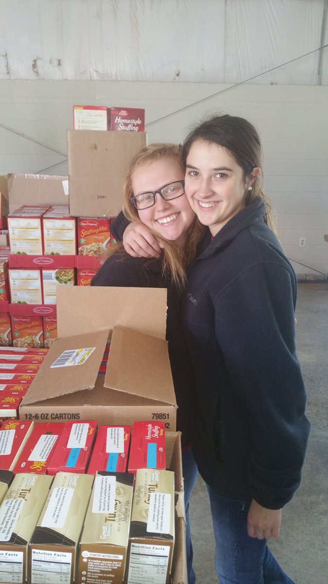 Hunter_Bilger's tweet photo. Stackin' that stuffin #servelebanon @KevinGLowery https://t.co/9AGqYyoEQ7