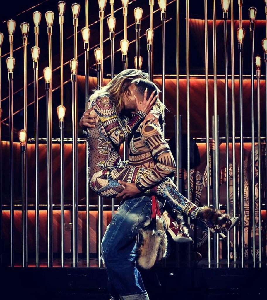 Nikolett55's tweet photo. You killed it Mami 😍 @JLo @TheAMAs #JLoAMAs #AMAs #jlo #JLoVegas #JLoperformance #JLoAnaconda #JLoTwerk https://t.co/Wb3GIphw3v