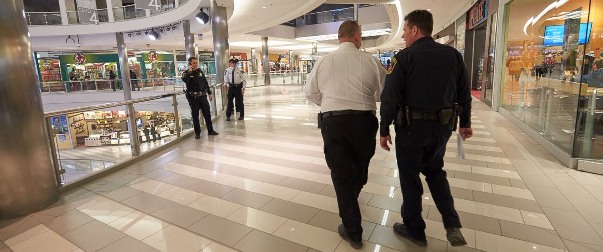 ABC's tweet image. Retailers and malls beef up security ahead of holiday shopping season: abcn.ws/1TaDIps