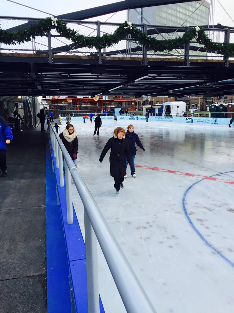 BCBSWNY's tweet photo. The first skaters of the season are enjoying #TheIceAtCanalside! Pick up your free gloves, too! @CanalsideBflo https://t.co/R7GwsDpzoi