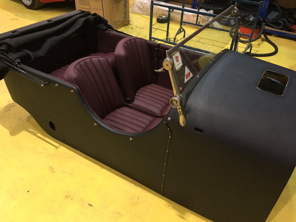 davethetrimmer's tweet photo. . #retrim #cartrimmer #vintagecars #fabricbody #bugatti #bugattitype50 #restoration #carinterior #carrestoration https://t.co/ryYYmT2UaK