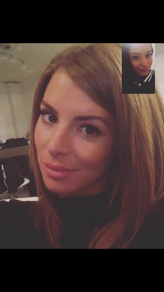 Team_EmilieSS9's tweet photo. Karisma et Emilie en facetime! Une grande amitié qui ne ce finira jamais ❤ @Karisma_ss9off @EmilieSS9Off https://t.co/WYLlQNUkCa