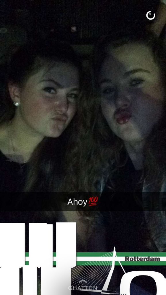 #NOTP15 eindelijk na een lange dag helpen bij het concert 😍🤗