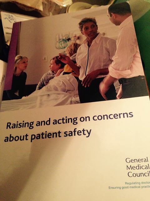 JrDrsOLYH's tweet photo. See @gmcuk guidelines on 'duty to raise concerns', No 8. We all have concerns about patient safety. #juniorcontract https://t.co/CcHOzP4hxf