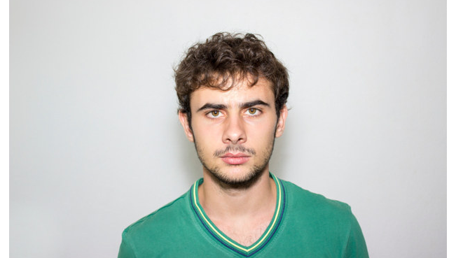 BuzzFeedComedy's tweet photo. Which Quote Should My Son Use For The Yearbook? https://t.co/vABgzeZiSV https://t.co/WkEPFosAH2