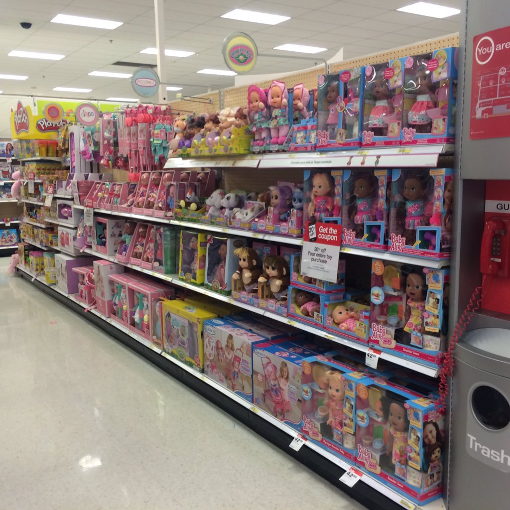 KellySakai1's tweet photo. @bgreenwood17 @HelenBullock16 ready for Santa to arrive! #inthestoreonthefloor #teamSalesService #believe https://t.co/4hRpEagp00