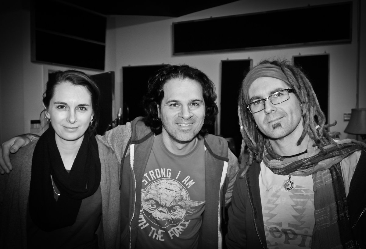 #SAC #SongWorks2015 writing camp in #Ottawa. Day 1, Room#3 <a href="/EricCollard777/">Eric Collard</a> <a href="/AniqueGranger/">Anique Granger</a> @northeaston <a href="/FACTORCanada/">FACTOR</a>