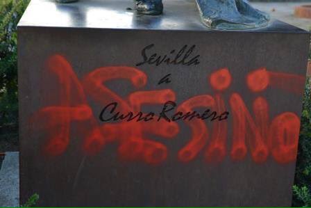 TTPorvenir's tweet image. Le pedimos a @JuanEspadasSVQ y @Ayto_Sevilla que limpie este monumento de nuestra ciudad lo antes posible. #ruego