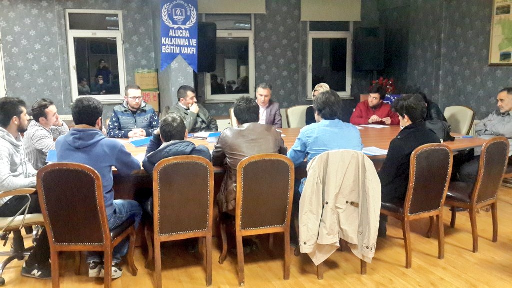 Burs Komisyon Başkanımız Süleyman BABA ile yürütme kurulu toplantımızı gerçekleştirdik.@fdmekya <a href="/mrtyakupoglu/">Murat yakupoğlu</a>