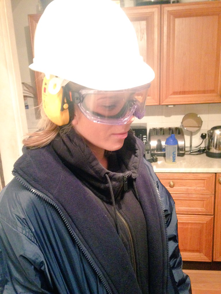 Ronnie_MacB's tweet photo. @Nadine_Sx looking fine in my work uniform #EngineerBird 😁 https://t.co/Q4IaX67fGJ