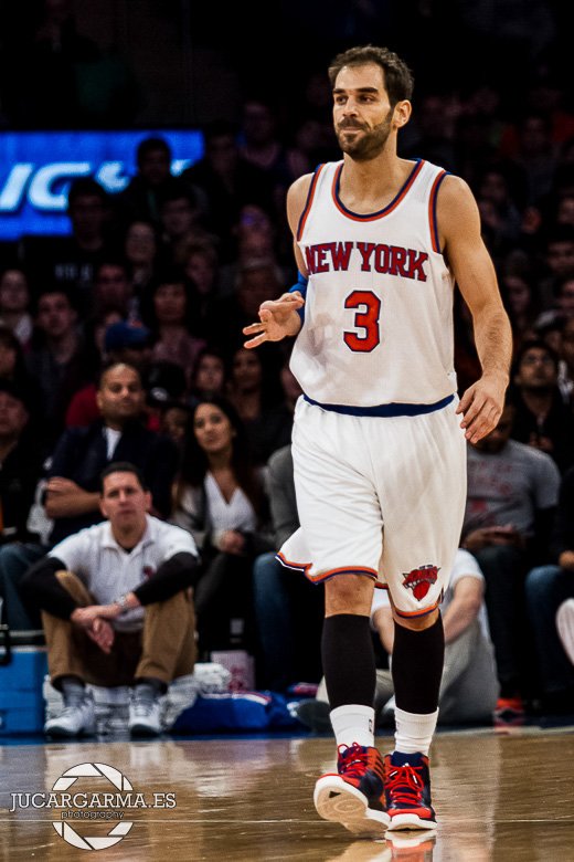 jucargarmaPHOTO's tweet photo. El primer #caldefor3 oficial, que diría @Calderon8_Fans, de @JmCalderon3 con @nyknicks #haceunaño #yyoestuvealli https://t.co/G4kmD4pGKw