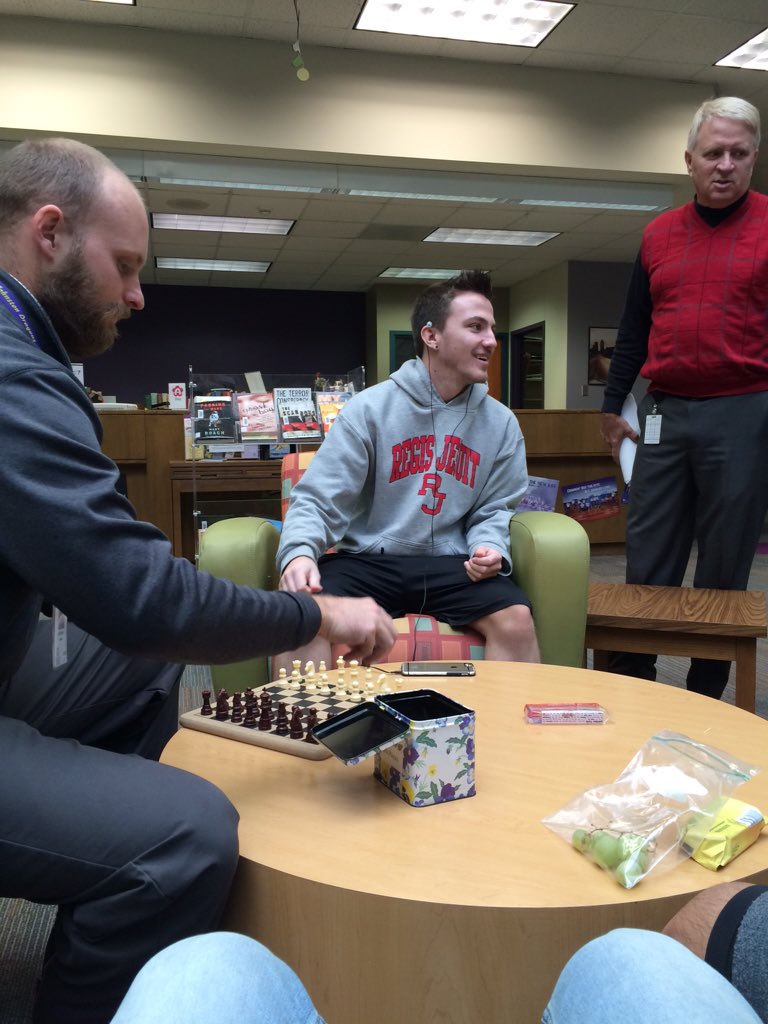 ZachBohall's tweet image. Great battle between David and @Mike_Rolloff #ChessOn