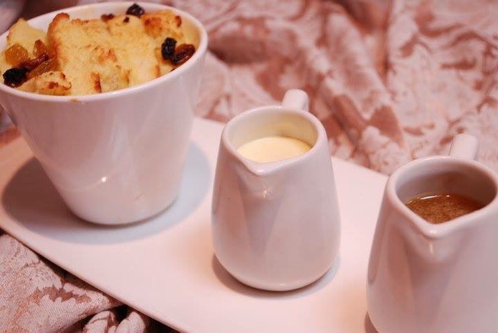 RaglanRoadPub's tweet photo. Our Bread Pudding has been known to bring grown men to tears. (Extra napkins with this dish) https://t.co/PB8zXDRoV3