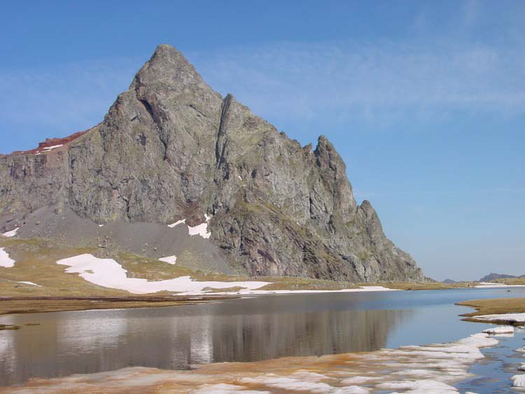 achedad's tweet photo. Dosmiles que son de las #montañasmasbellas del #Pirineo Aragonés #Aspe #Anayet #Foratata #Midid'Osseau https://t.co/LFE6fVGKw5