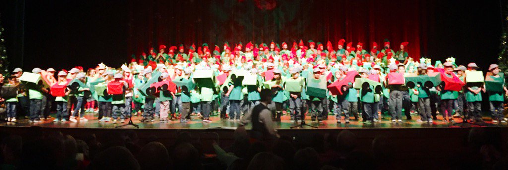 Btowndad's tweet photo. Trains, Christmas trees, toy soldiers, dolls, elves & Santa-the EastView Christmas program had it all! #EVProgram https://t.co/o8C7PcNtOl