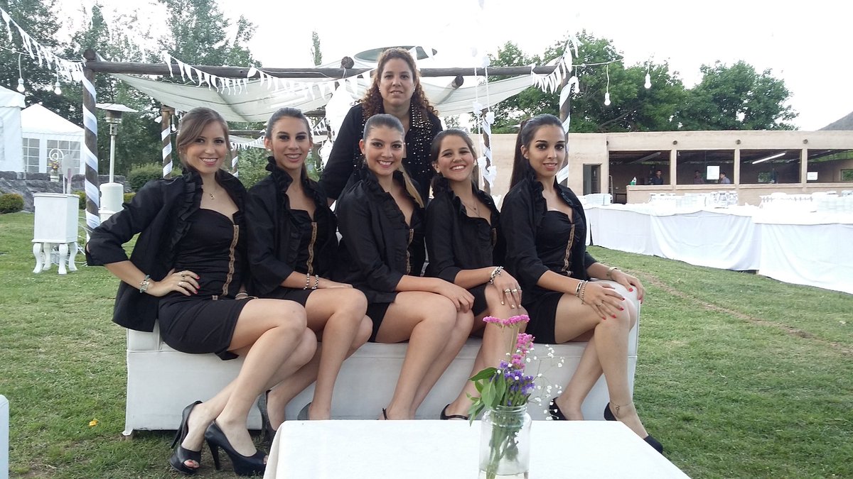 ngmodelscatamar's tweet photo. Las mejores anfitrionas para eventos sociales las encontras en la #DivisionPromotoras de #NG #EventosIntegrales https://t.co/3fNKYypGV2