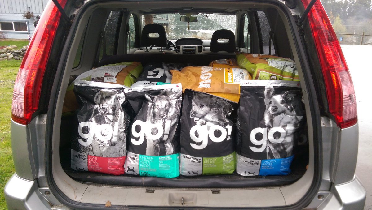 A big shout at to <a href="/Petcurean/">Petcurean</a> for giving back.. 500lb of food for homeless pets!