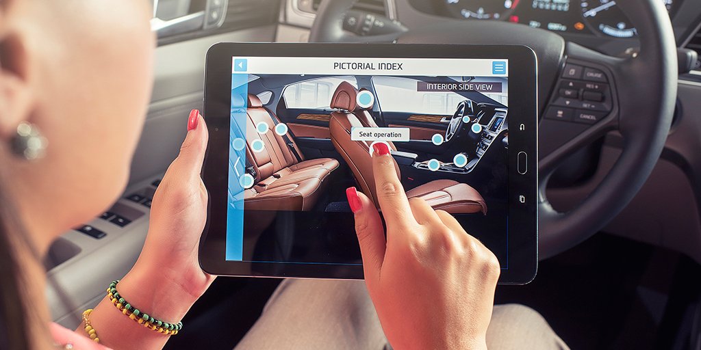 Moto z gamepad. Virtual guide. Virtual guide. Аудиогид фото для презентационного. Genesis augmented reality.
