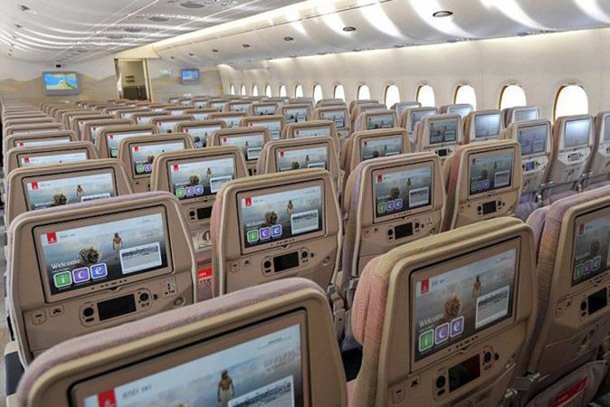 SmarterTravel's tweet photo. Emirates Debuts the World's Largest Passenger Plane: https://t.co/VF6roUOjvK @emirates #travel #airline https://t.co/Pbv14y1juf