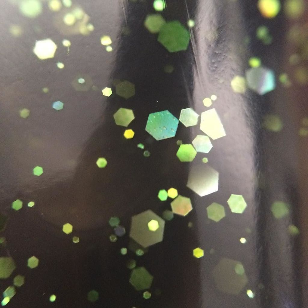 madtyper's tweet photo. Resistance is futile By lucky 13 lacquer. #nails  #nailpolish #nailitdaily #nailsofinstagr… https://t.co/Wwk9yt5VrF https://t.co/NcodZQXcGt
