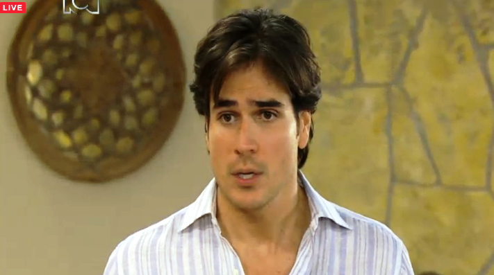 DaniArenasCol's tweet photo. Reportando Sintonía. Viendo a mi bello #OctavioNarvaez @DanArenas en el #CAP136 de #CorazonIndomable x @CanalRCN Col https://t.co/0qJIru1wAA