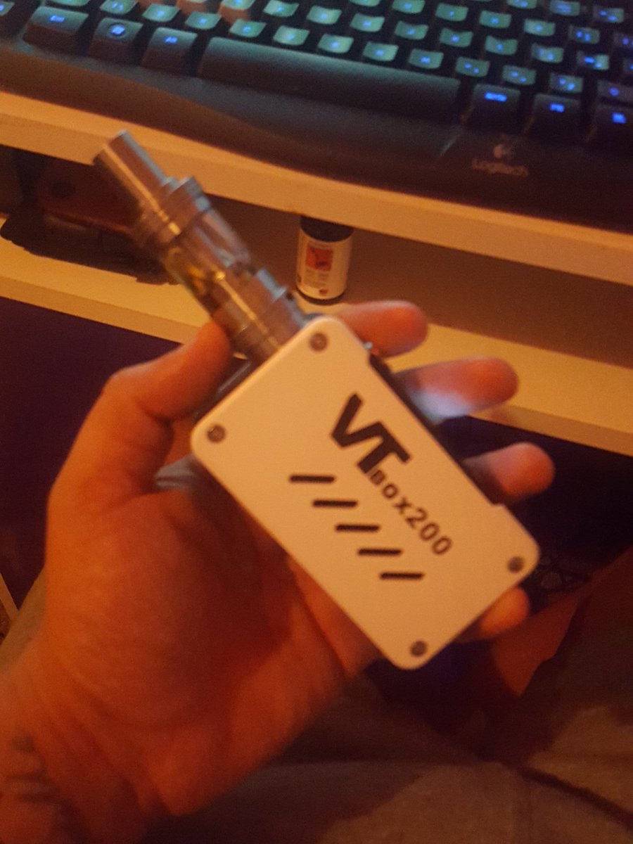 RealFergaveli's tweet photo. So far I have to say that my #vtbox200 is a great device. Everything just seems on point with it. #vapelife https://t.co/A5T6QI86Qn