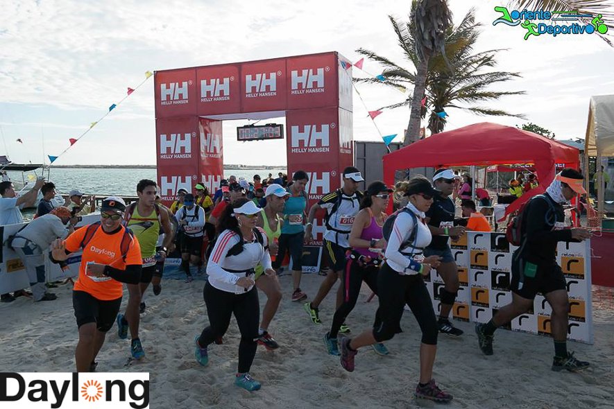CorredoresOcc's tweet photo. Salida carrera ExplorerCubagua 15k,  el team Occidenterunners presente! https://t.co/BECBv31u8w