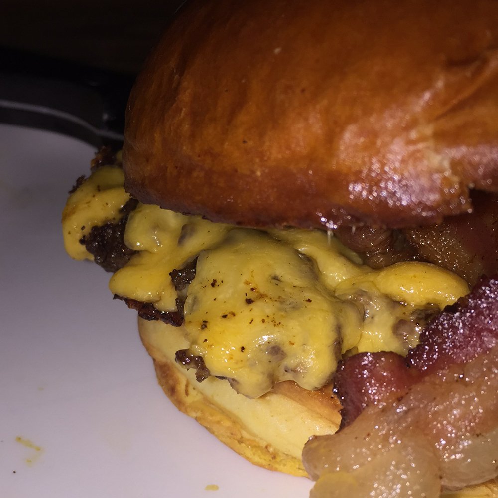 mbarron1012's tweet photo. Applebee's! Does a great job!  @applebees @getstealz https://t.co/uEN76QwDUM