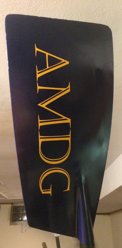 Hey <a href="/SIHSRowing/">SIHS Rowing</a> pass the word... I have on small oar ready for purchase! Who wants it!