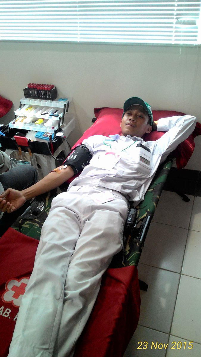 max_mikdad's tweet photo. Biar sehat donor dulu 😇 https://t.co/0UYJyUuZwr