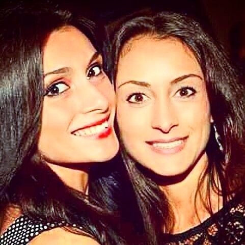 ChristinaLomon2's tweet photo. Gemelle ....Modena... https://t.co/SnjHYw13q1