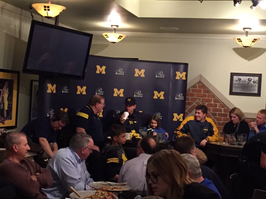 fsalmu's tweet photo. @brandymancan #goblue https://t.co/Yr6ePPcTLI