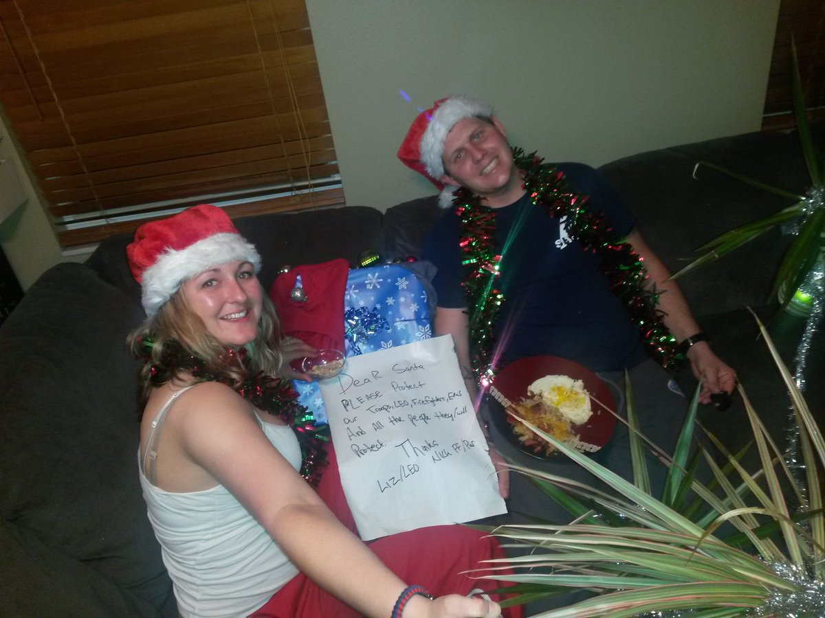 nicholas_jaynes's tweet photo. #SelfiethonContest
Merry Christmas harold and kumar.  Thanks for making everyone laugh https://t.co/obfhBpyPAX