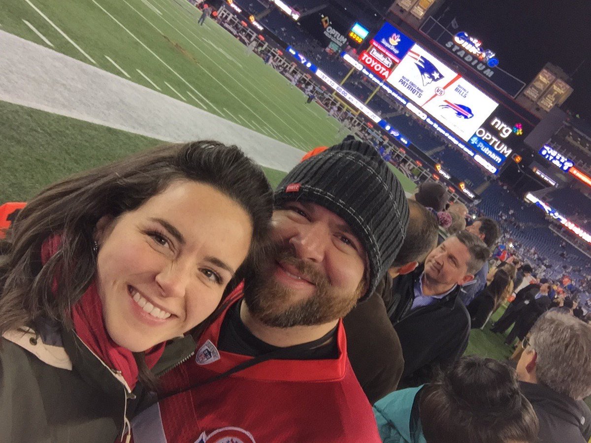 Sara_Portah's tweet photo. Beautiful night to be at the #PatsGame !! https://t.co/pgJ2P5ccBy