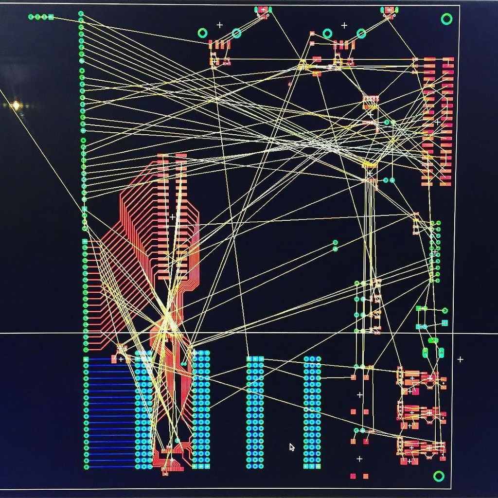 insta_arduino's tweet image. ift.tt/1I7nBIh - my life right now 

#routing #pcbrouting #eaglecad #pcb #ratsne… ift.tt/1YqsLmR
