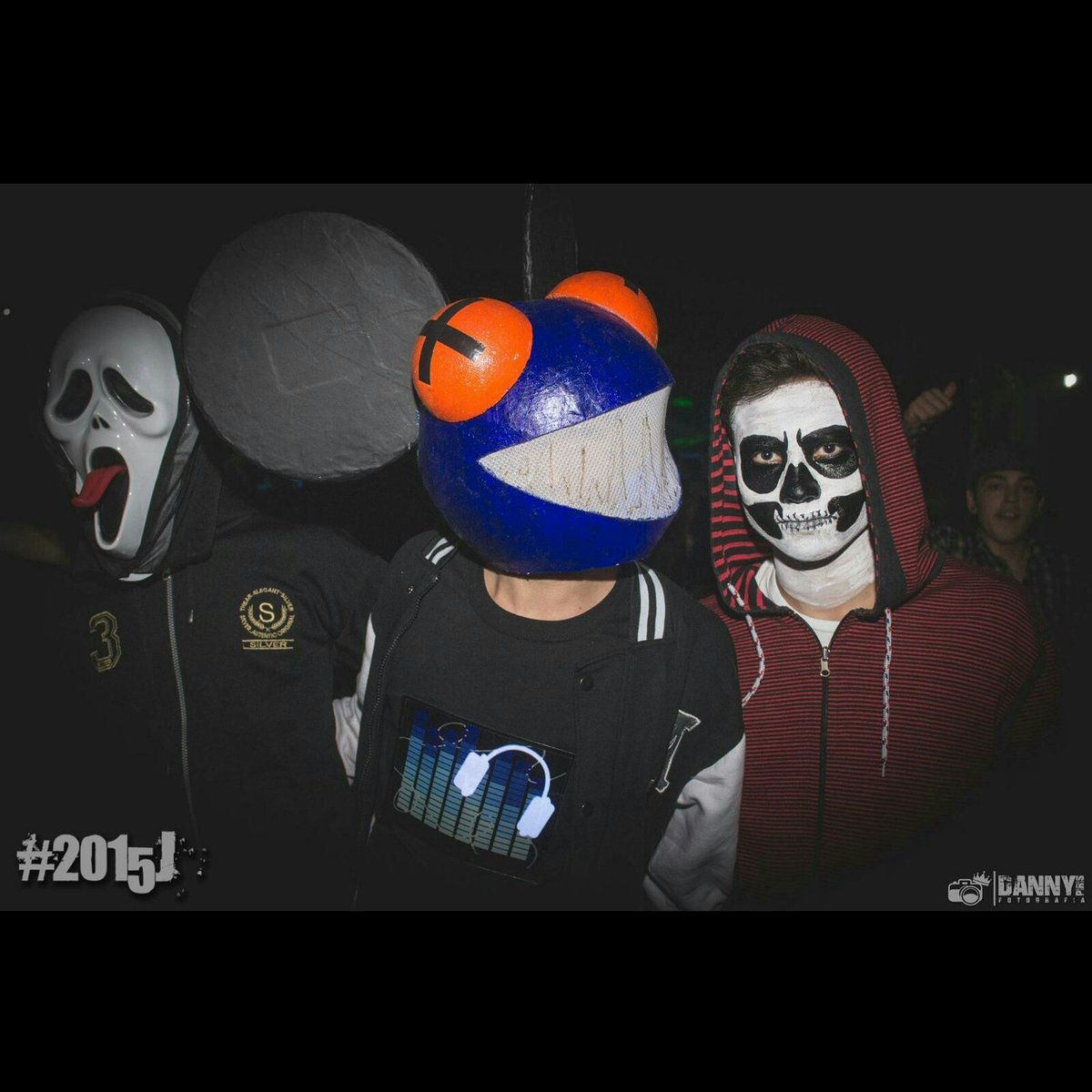 LucasRoa06's tweet photo. Amigasos #2015J https://t.co/AjhtznIy5k