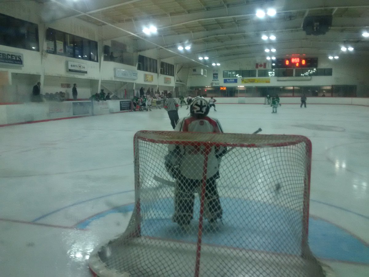 CMHFNS's tweet photo. Bantam A action at CHP, @ChebuctoHockey Vs Cole Harbour https://t.co/d5FnPJb6Z3