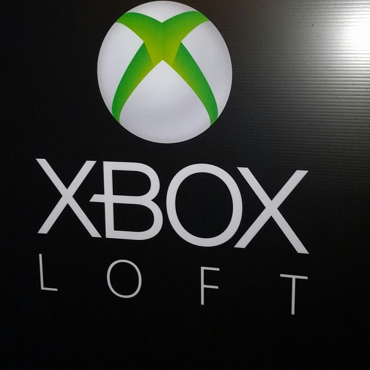 myblocktyler's tweet photo. Join me &amp; @myblockTO at #XboxLoft on #Periscope TONIGHT for #Xbox #NHL16 FINAL in support of @MovemberCA.

#Movember https://t.co/7Ax1ZRQDaO