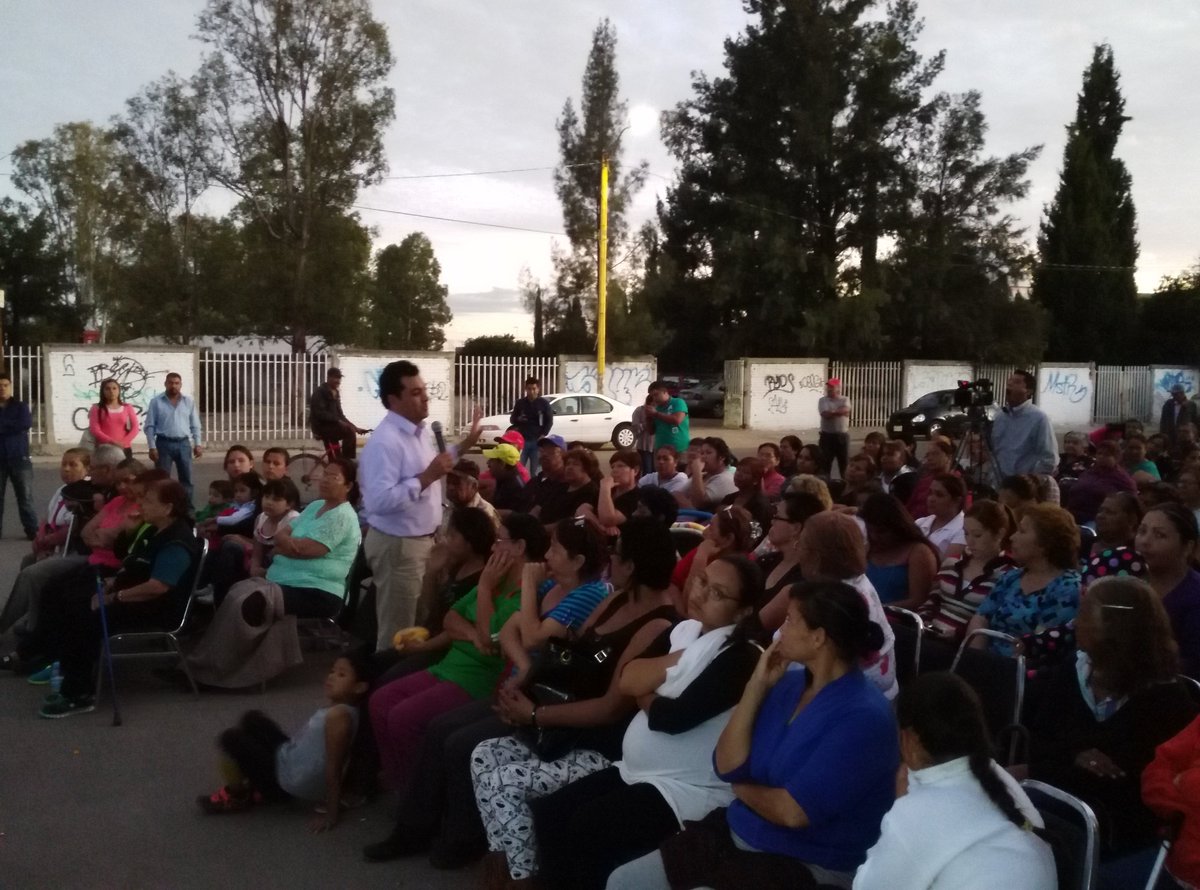manuelherrera1's tweet photo. Tenemos que trabajar más por los duranguenses y la #PlataformaElectoral nos dirá como hacerlo #JuntosHacemosMas https://t.co/Ur2RVWEAsX