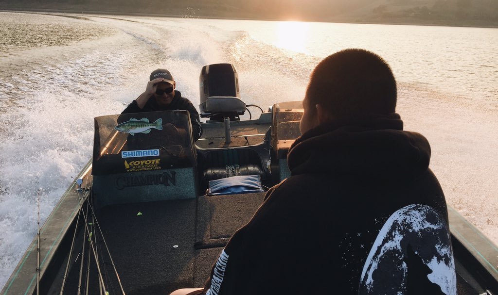 scalzfishing's tweet photo. Good times, chill vibes &amp; tight lines. Always a pleasure with the crew. #fishing https://t.co/7L9HkmTH4Z