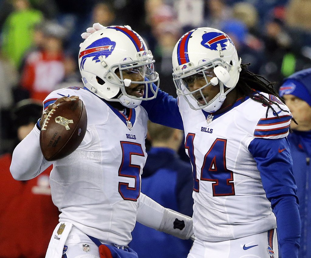 BuffaloBills's tweet photo. Time to drive, offense. Time to drive. #BUFvsNE https://t.co/YcK617Mktq