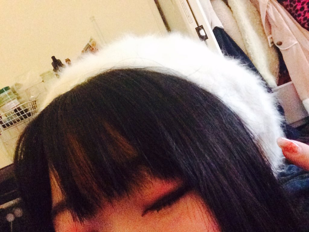 ねりこ 今日は奈々様モノマネメイクで 去年エデンを見て購入したベレー帽 笑 水樹奈々 T Co 0uo7fsxrtw