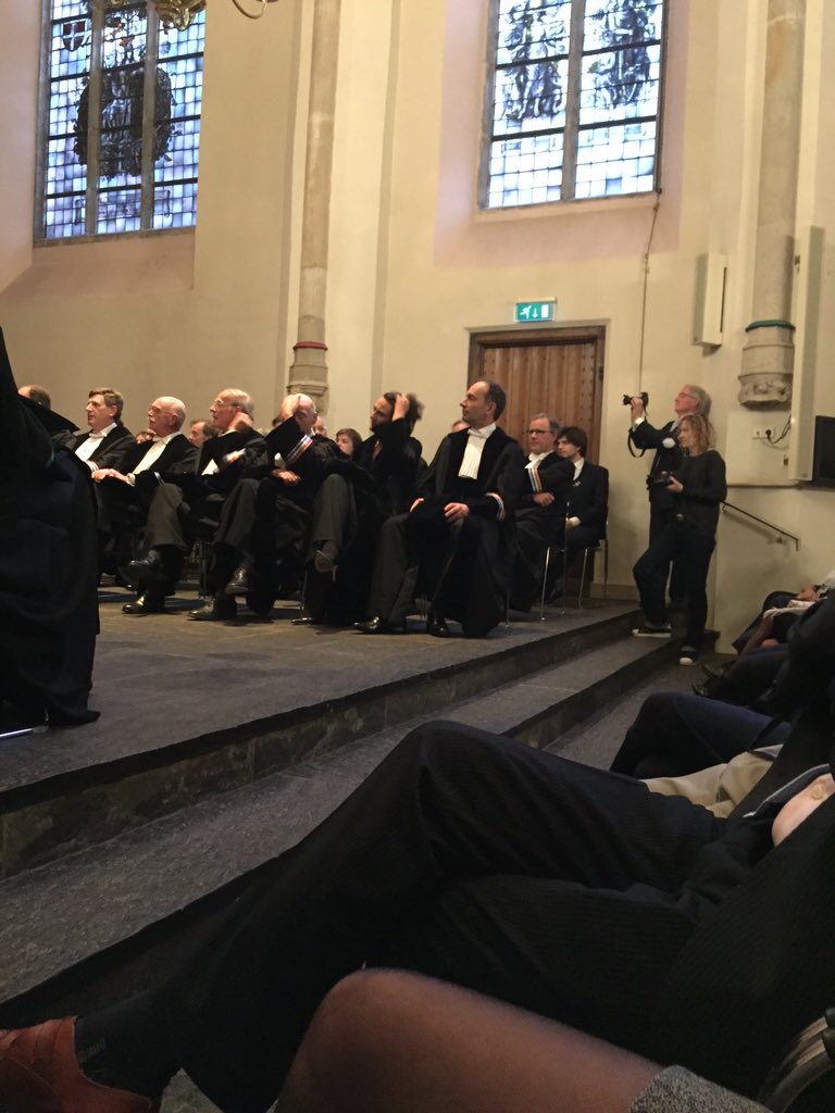 tvandoormaal's tweet photo. Prachtige oratie vol passie door Pierre Robe gisteren #UMCU #uniutrecht https://t.co/fGh88T8CjM