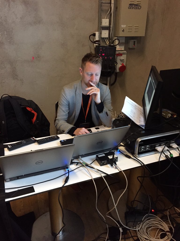 ga66en's tweet photo. Preparing for the conference #collaborative15 https://t.co/e5IuMMS3G6