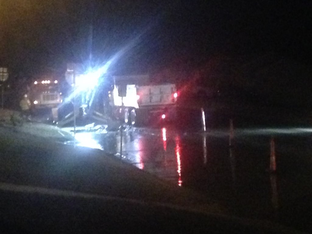 KJRH2HD's tweet photo. Lane reductions on 33rd W Ave @ I-244 as crews repair 12" water main break. #wakeupwith2 https://t.co/nFGvJZ14PB