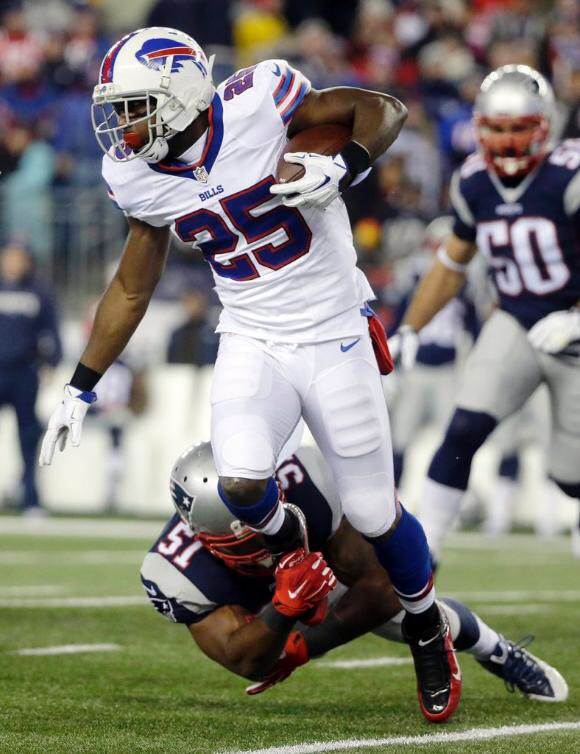 Pitt_FB's tweet photo. Shady is doing WORK in New England on MNF right now... @CutonDime25 #PittPro https://t.co/T5dhi8Coei