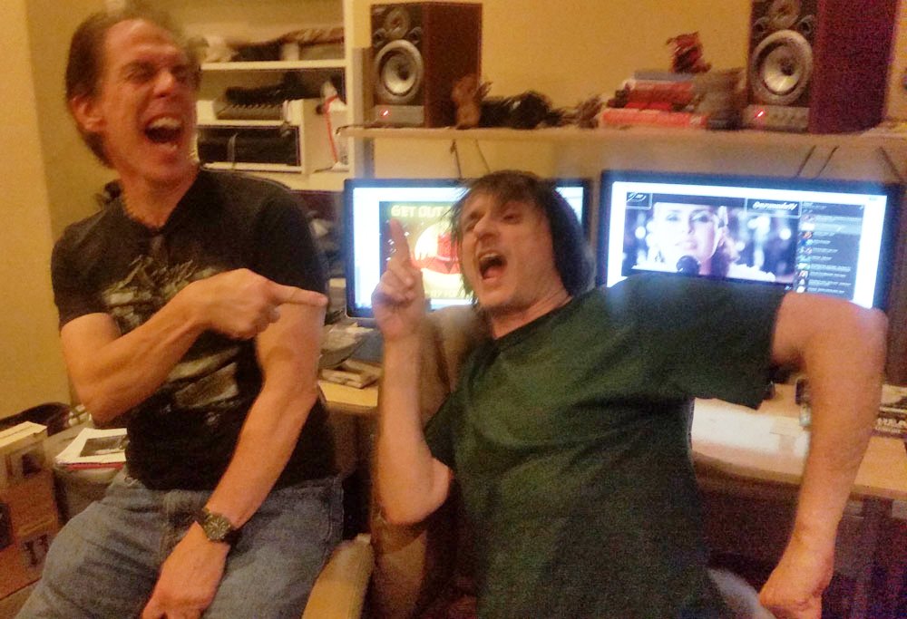 cybergeckogames's tweet photo. Leonard Lies and Me at @DCFIPittsburgh talking #MrBuckethead #pittsburgh #filmmakers #dawnofthedead https://t.co/HBY8UiF4Rr