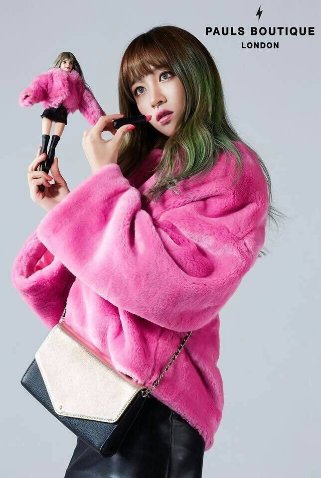HANI92_EXID's tweet photo. Pauls Boutique https://t.co/wue1fjz8gV