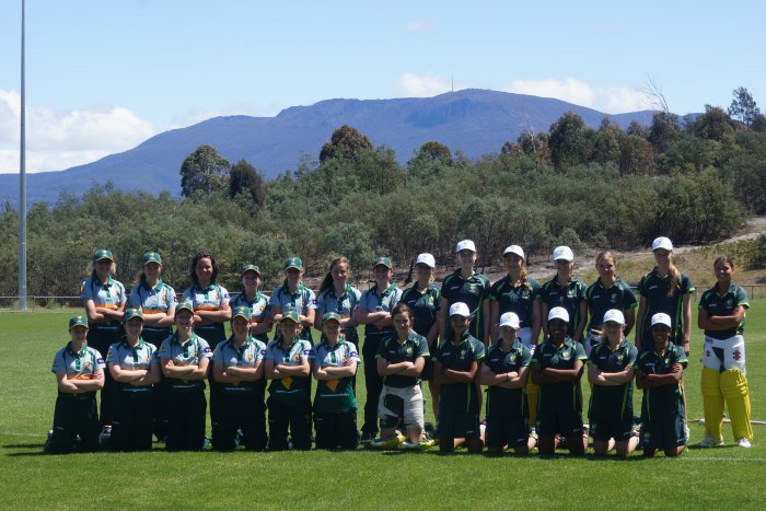 Our U15 Roar Cubs playing a prac match against the <a href="/CAPathway/">Cricket Aus Pathway</a> XI ahead of #U15Champs starting tomorrow: